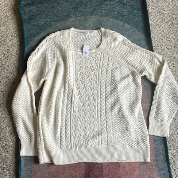 NWT Gap Cream Crewneck Cable Knit Sweater - Picture 7 of 9